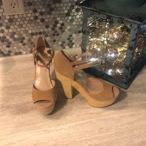 Dolce vita wooden heels